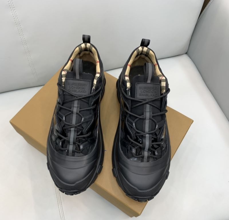 Burberry Low Shoes